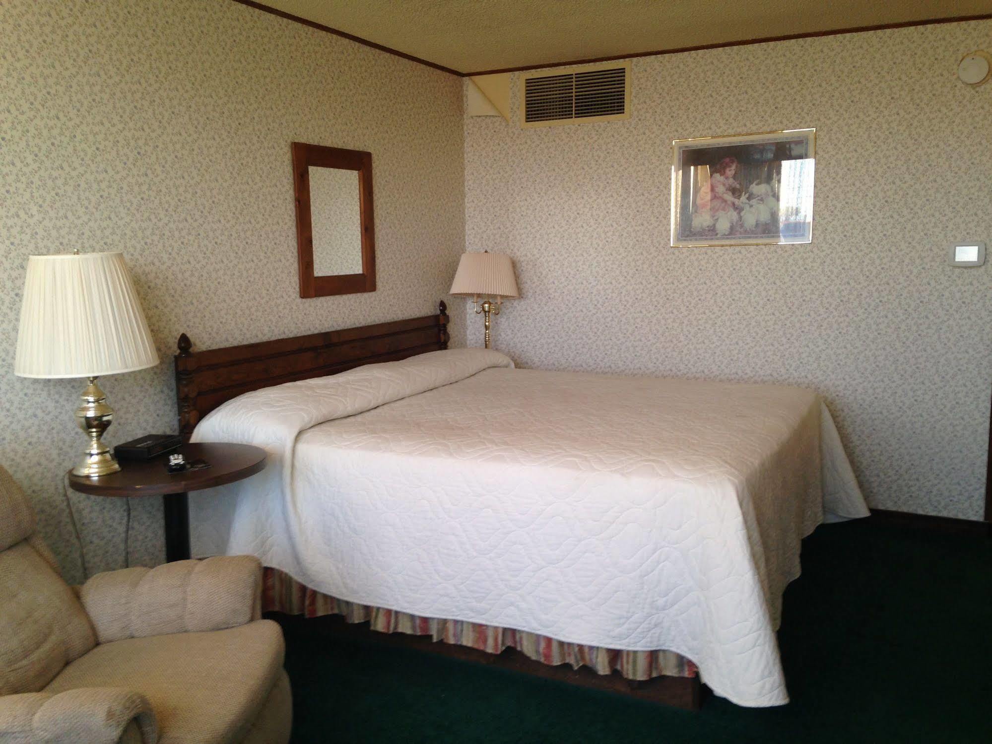 Candlelight Inn Scottsbluff Exterior photo
