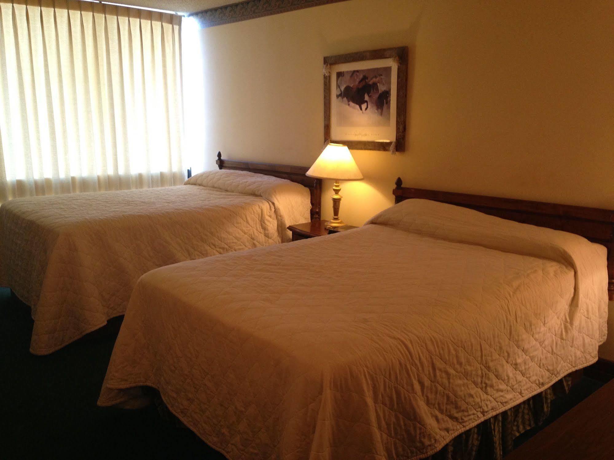 Candlelight Inn Scottsbluff Exterior photo